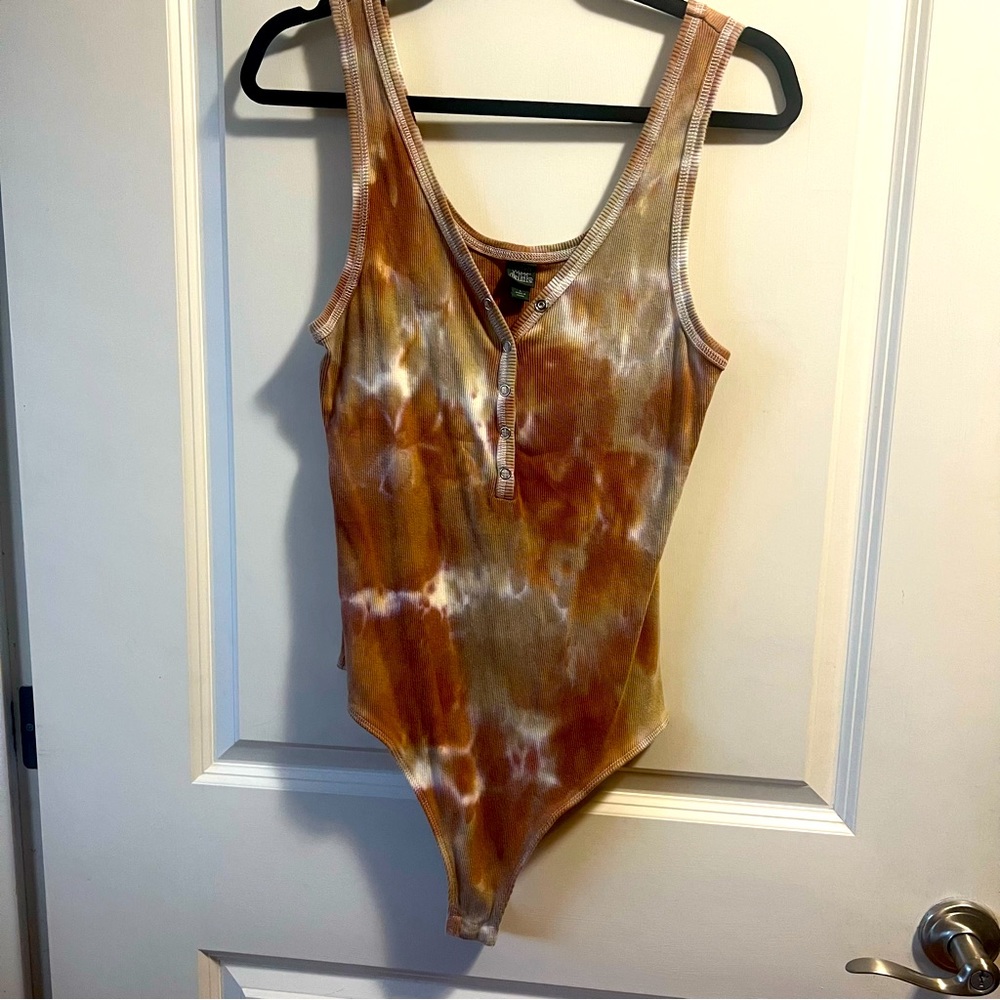 Tie Die brown bodysuit